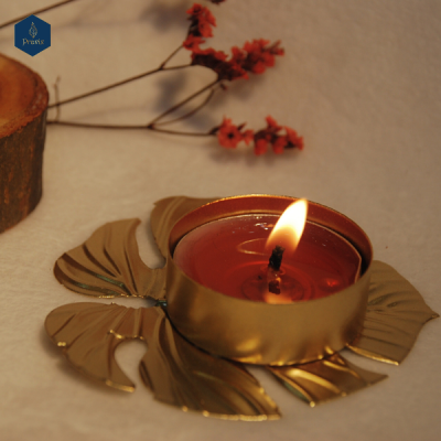  Đế 1 tealight lá vàng S