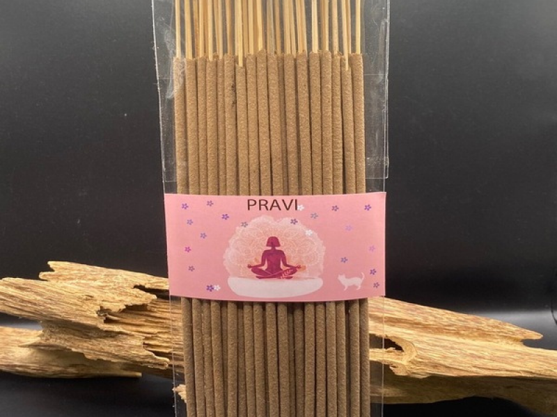 Nhang trầm hương PRAVI Loại 1 – 30cm 50gram